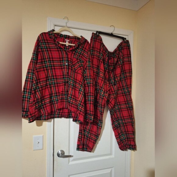 Wondershop Red Plaid Flannel Pajama Set - Picture 5 of 11
